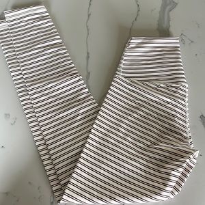 DYI leggings size Small